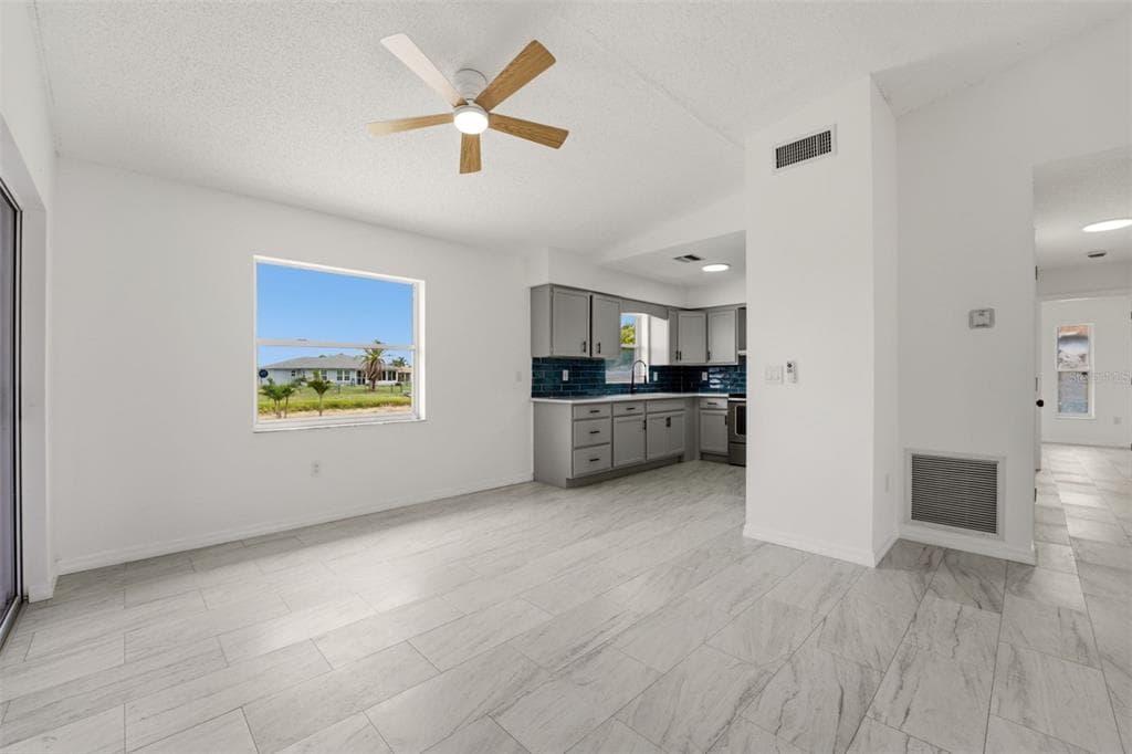 192 ANNAPOLIS LANE, ROTONDA WEST, FL 33947 — zdjęcie 5