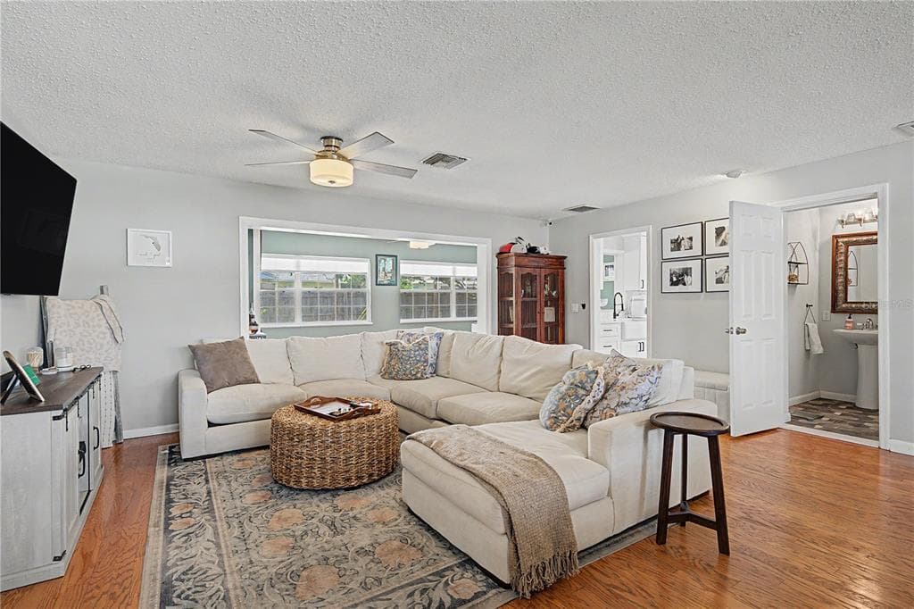1223 S SAN REMO AVENUE, CLEARWATER, FL 33756 — zdjęcie 4