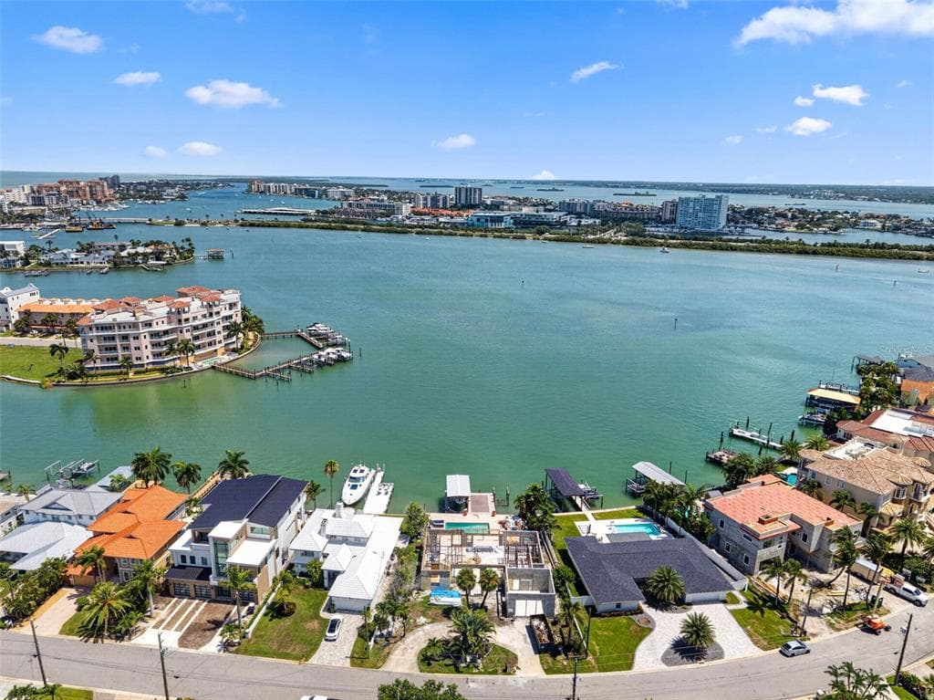 246 BAYSIDE DRIVE, CLEARWATER BEACH, FL 33767 — zdjęcie 2