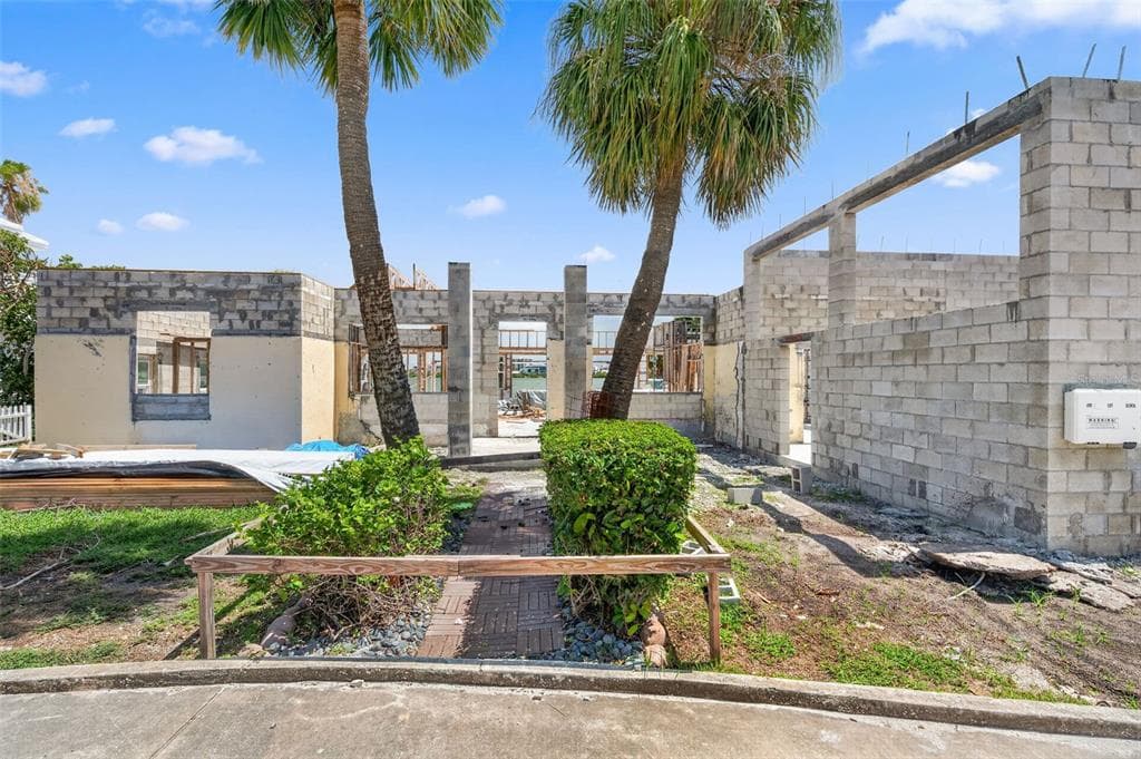 246 BAYSIDE DRIVE, CLEARWATER BEACH, FL 33767 — zdjęcie 4