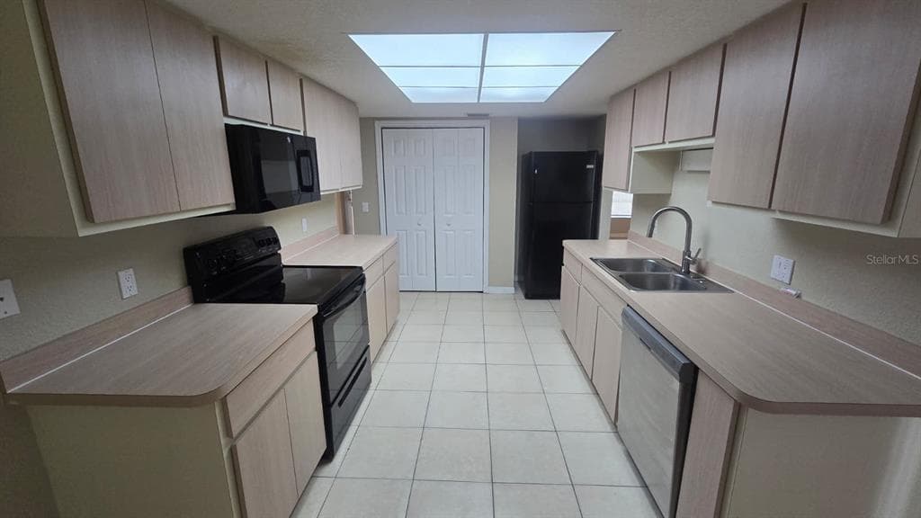 3708 FONTAINEBLEAU STREET, NORTH PORT, FL 34287 — zdjęcie 5