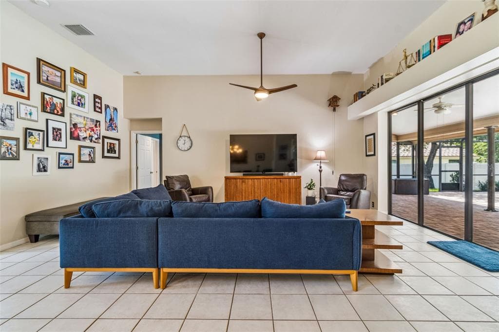 2937 HILLCREEK CIRCLE S, CLEARWATER, FL 33759 — zdjęcie 5