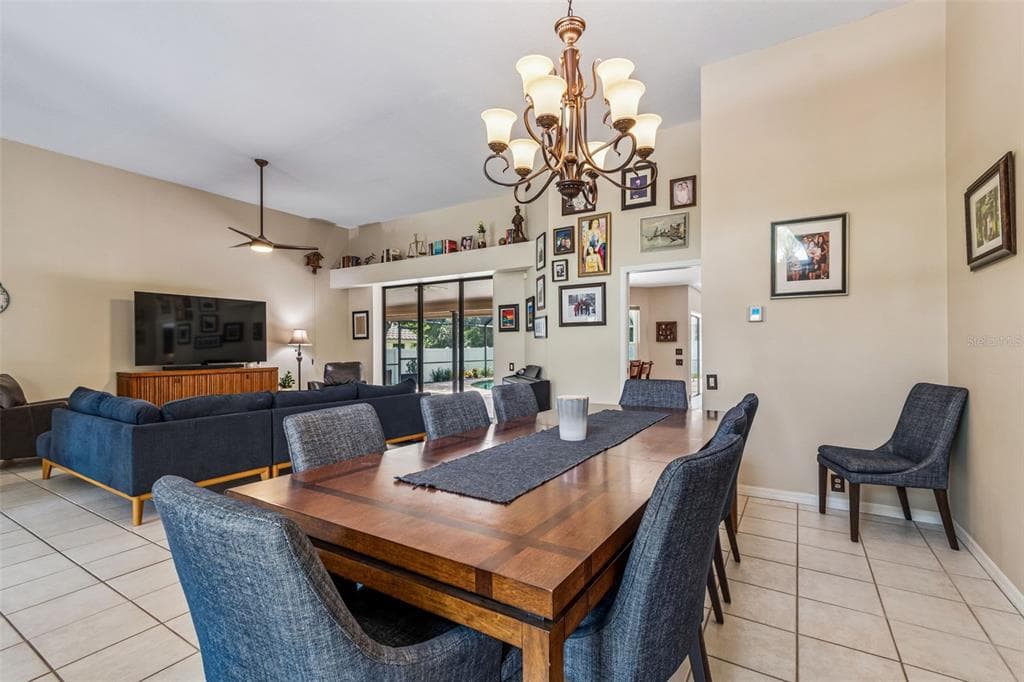 2937 HILLCREEK CIRCLE S, CLEARWATER, FL 33759 — zdjęcie 4