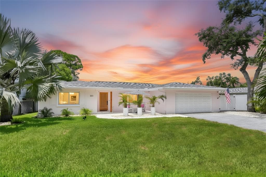 223 PINECREST DRIVE, PALM HARBOR, FL 34683