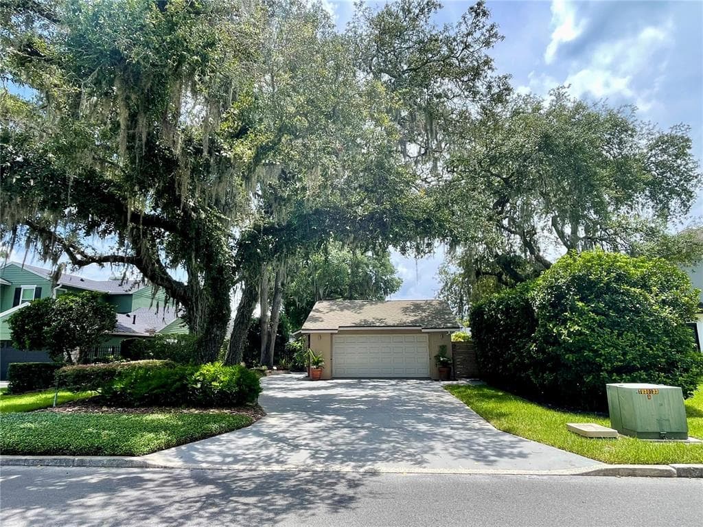 1850 BRYAN AVENUE, WINTER PARK, FL 32789