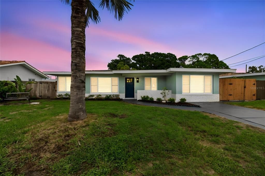403 DRIFTWOOD DRIVE W, PALM HARBOR, FL 34683