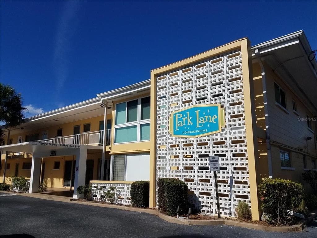 2155 WOOD STREET # A26, SARASOTA, FL 34237