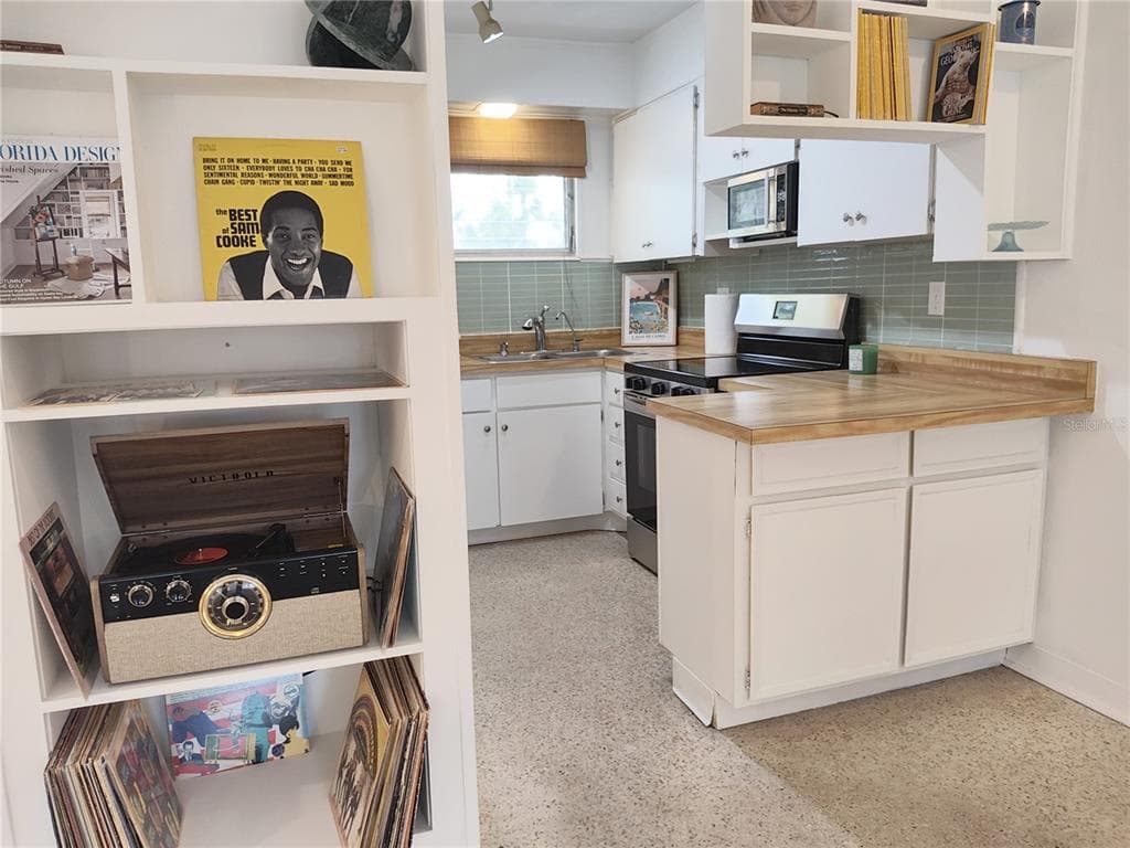 2155 WOOD STREET # A26, SARASOTA, FL 34237 — zdjęcie 4