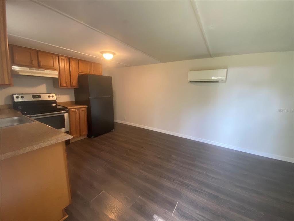 38313 TUCKER ROAD # 3, ZEPHYRHILLS, FL 33542 — zdjęcie 4