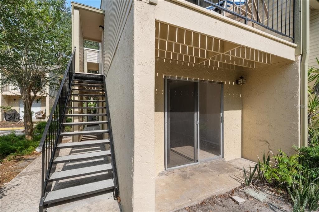 1015 SW 9TH STREET # D1, GAINESVILLE, FL 32601 — zdjęcie 2