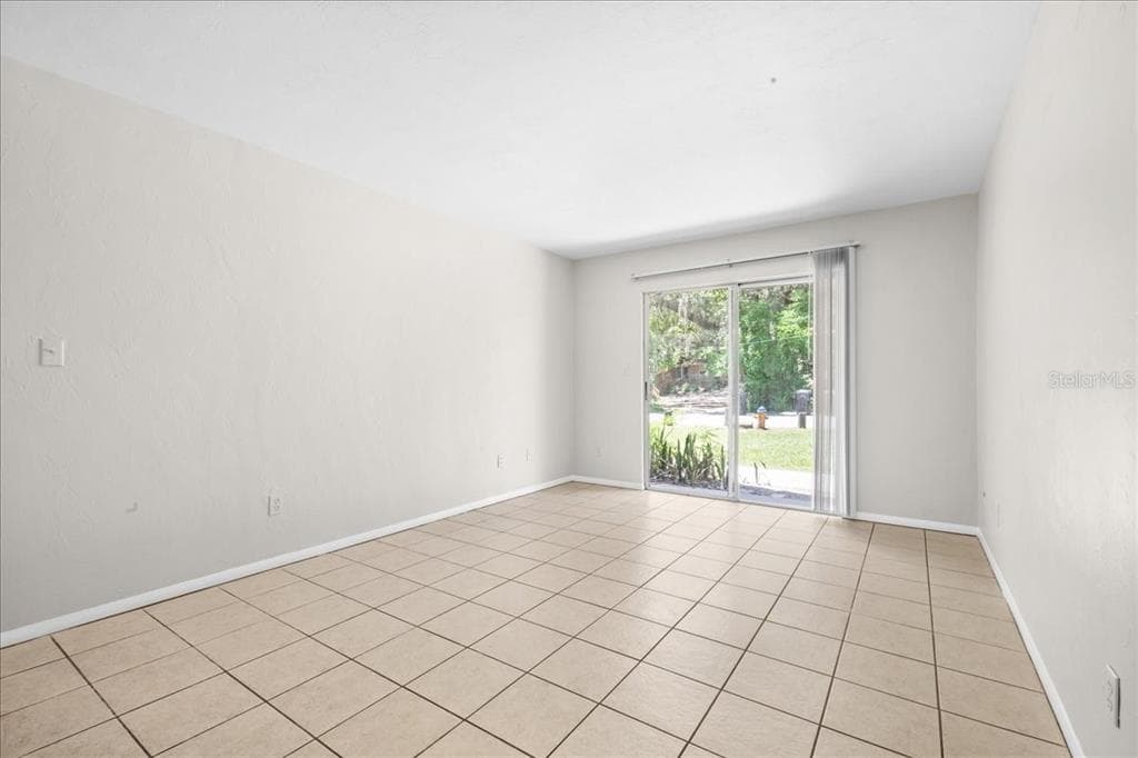 1015 SW 9TH STREET # D1, GAINESVILLE, FL 32601 — zdjęcie 5
