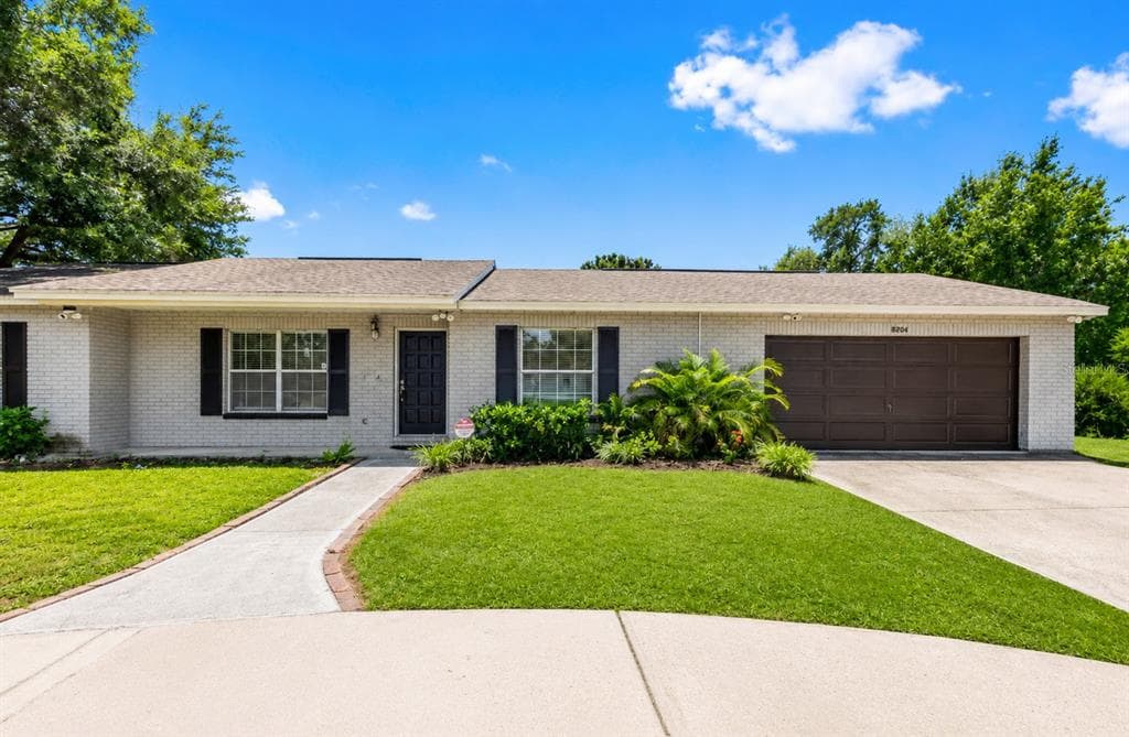 8904 W FLORA STREET, TAMPA, FL 33615