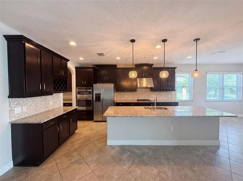 2575 GRAND LAKESIDE DRIVE, PALM HARBOR, FL 34684 — zdjęcie 4