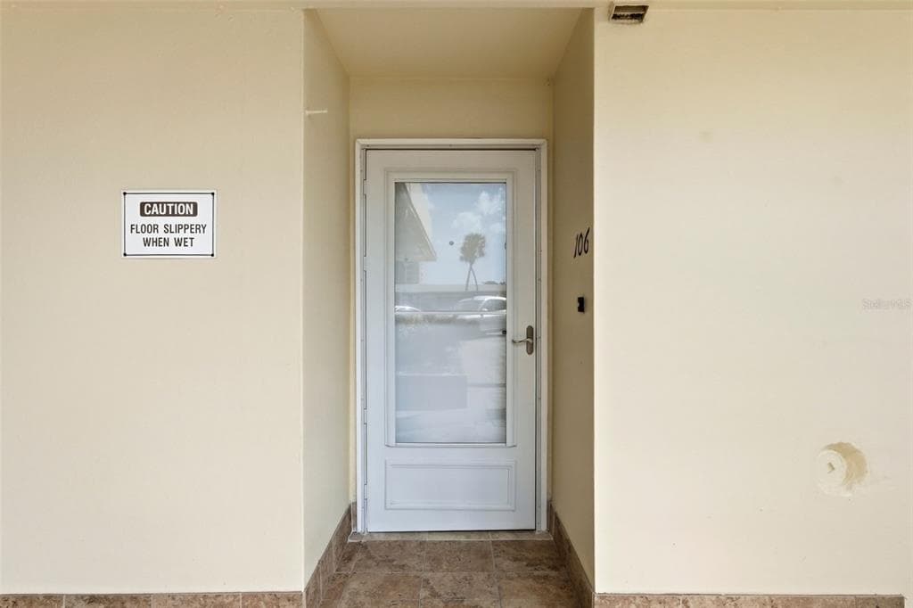 4775 COVE CIRCLE # 106, ST PETERSBURG, FL 33708 — zdjęcie 3