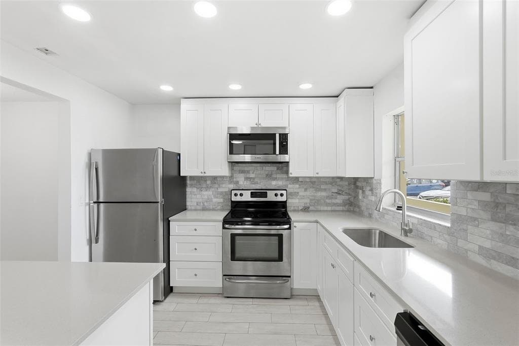 4775 COVE CIRCLE # 106, ST PETERSBURG, FL 33708 — zdjęcie 5