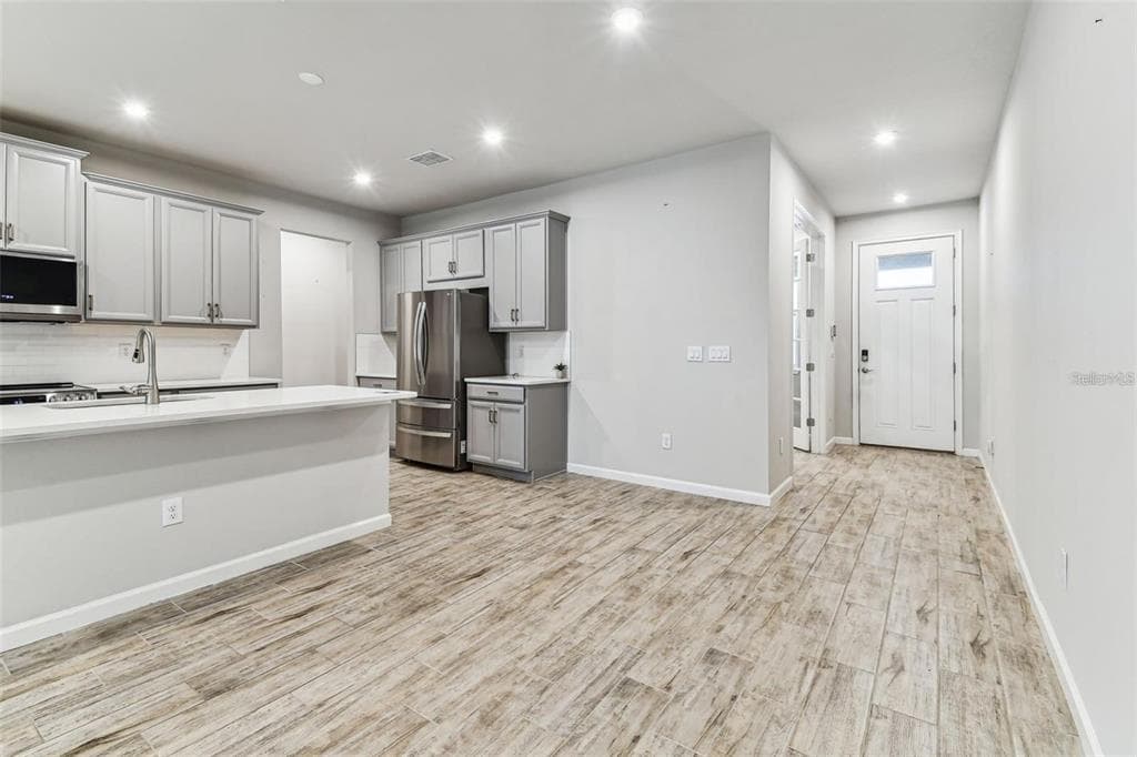 3719 LAUGHING DOVE AVENUE, SUN CITY CENTER, FL 33573 — zdjęcie 4