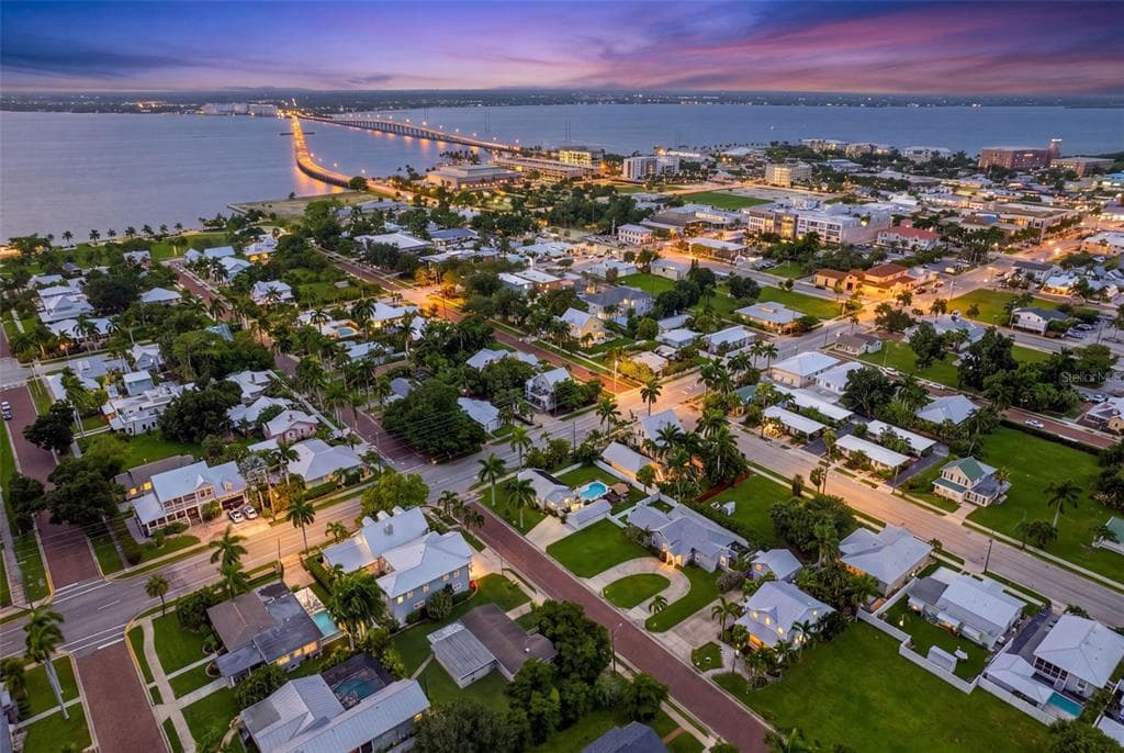 315 DURRANCE STREET, PUNTA GORDA, FL 33950