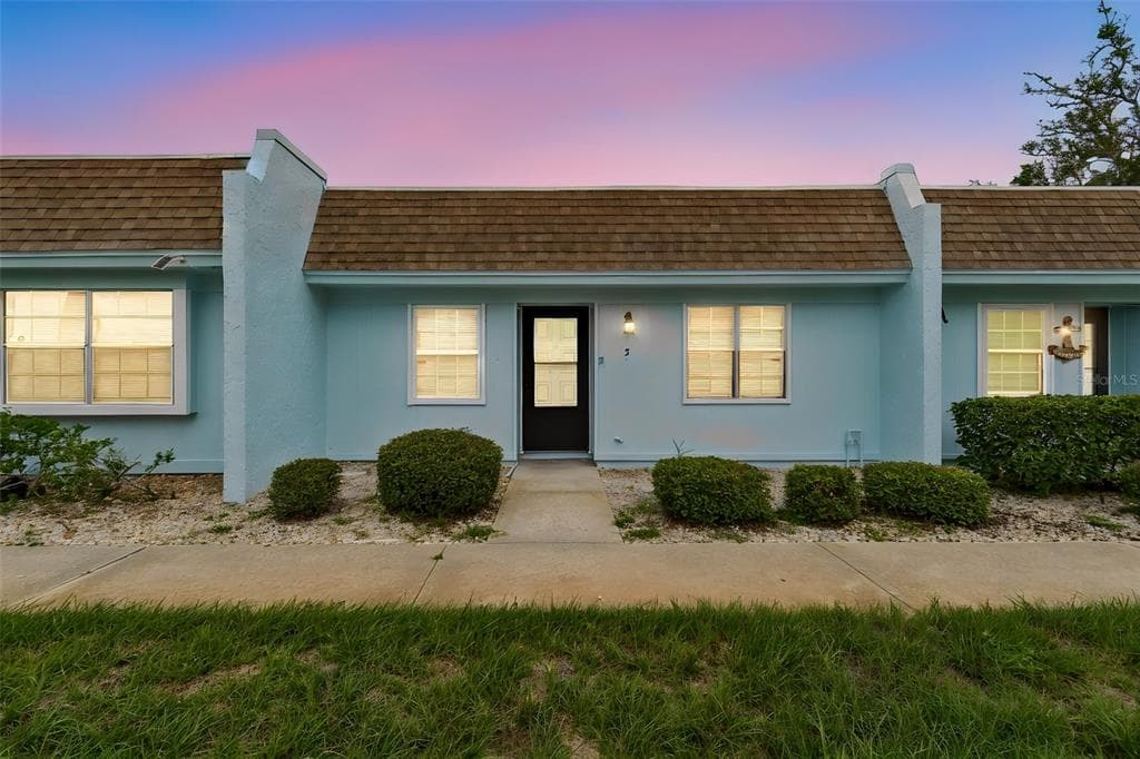11110 CARRIAGE HILL DRIVE # 5, PORT RICHEY, FL 34668