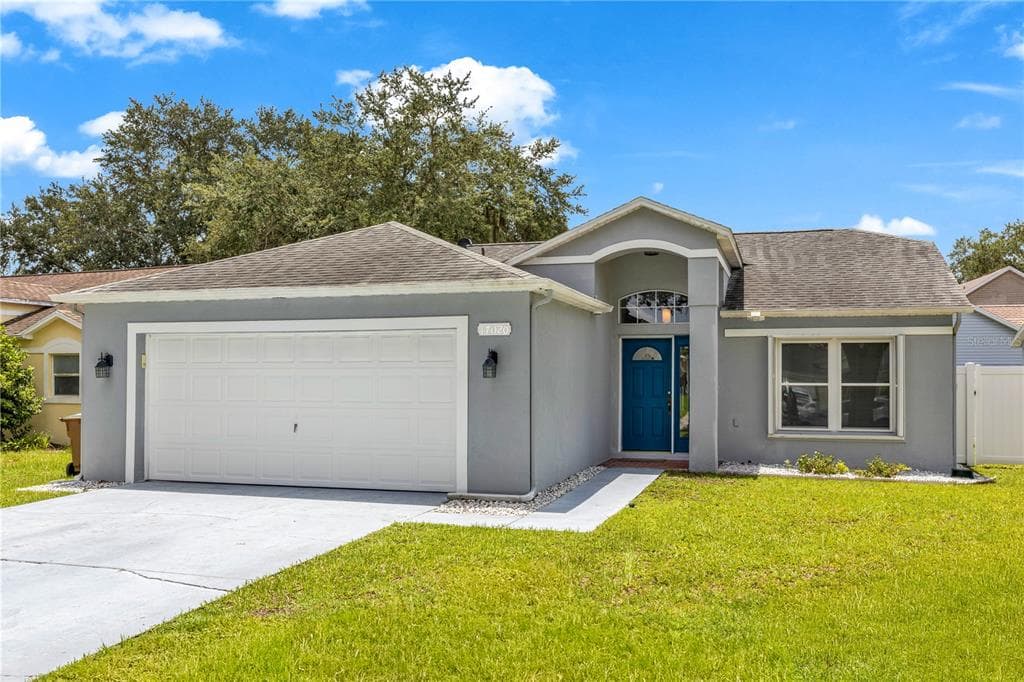17020 WOODCREST WAY, CLERMONT, FL 34714