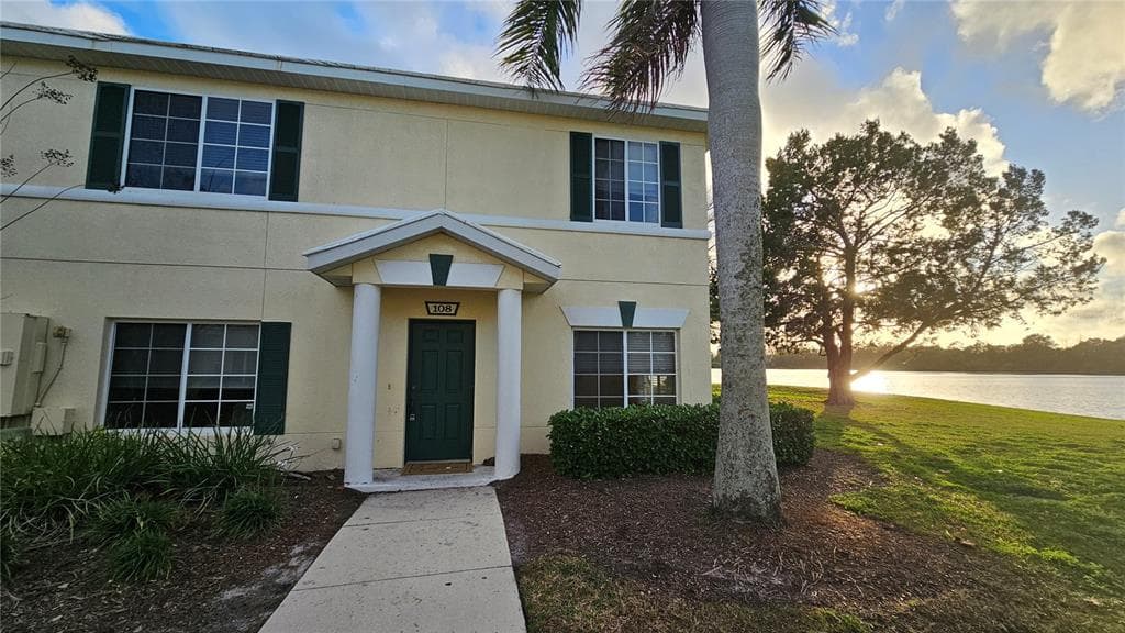 220 CAPE HARBOUR LOOP # 108, BRADENTON, FL 34212