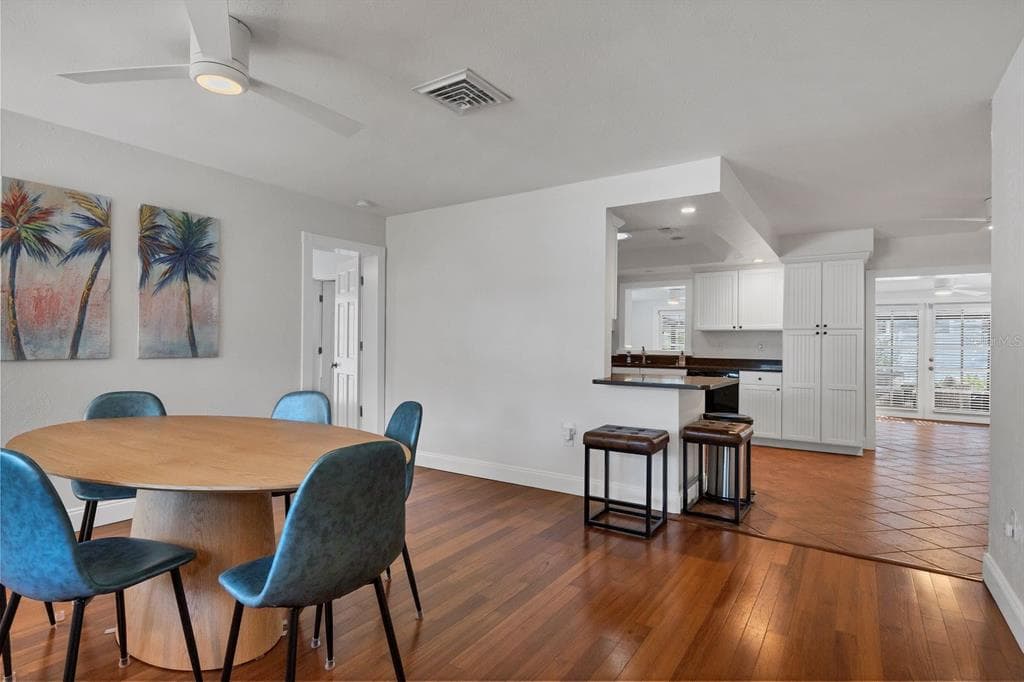 2469 WALDEMERE STREET, SARASOTA, FL 34239 — zdjęcie 4