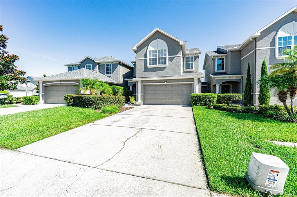 1031 PASEO DEL RIO NE, ST PETERSBURG, FL 33702