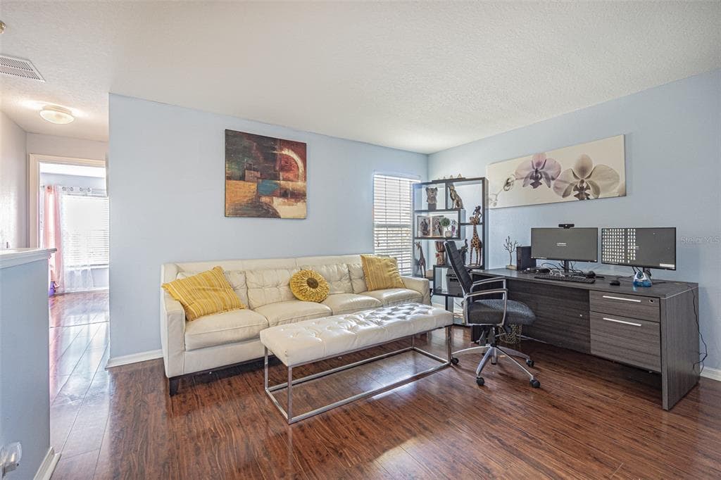 1031 PASEO DEL RIO NE, ST PETERSBURG, FL 33702 — zdjęcie 5