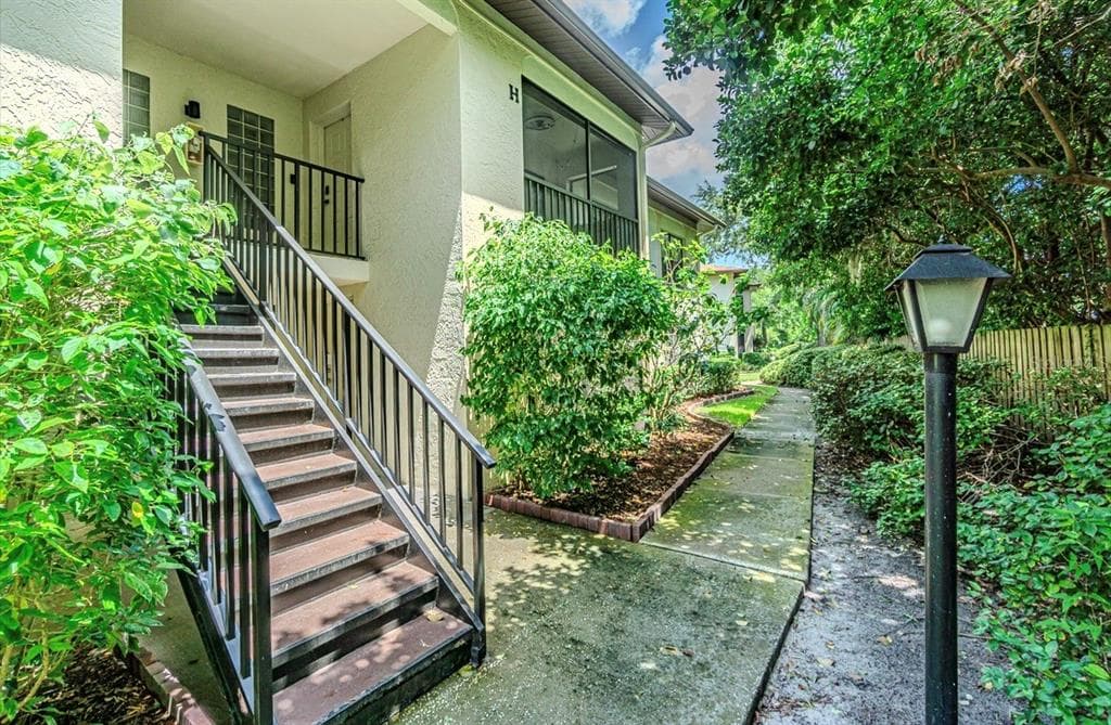 3345 CRYSTAL COURT E # H, PALM HARBOR, FL 34685