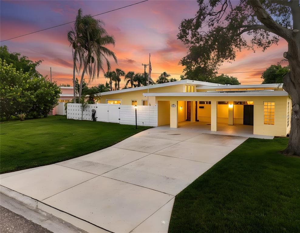 3901 50TH AVENUE S, ST PETERSBURG, FL 33711