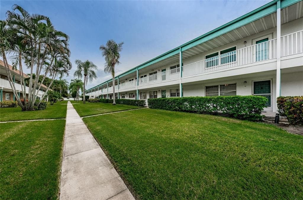 5217 81ST STREET N # 11, ST PETERSBURG, FL 33709