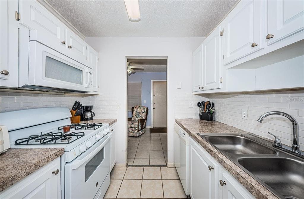 5217 81ST STREET N # 11, ST PETERSBURG, FL 33709 — zdjęcie 5