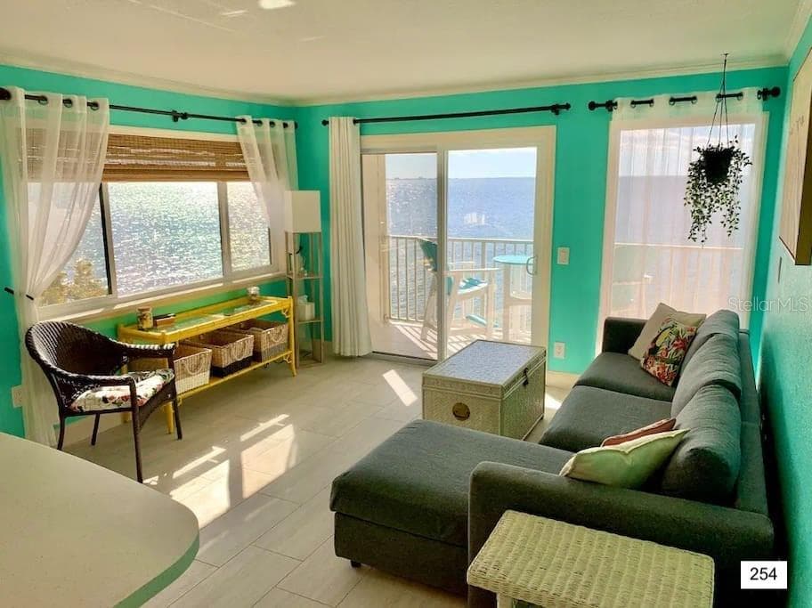 2506 N ROCKY POINT DRIVE # 254, TAMPA, FL 33607