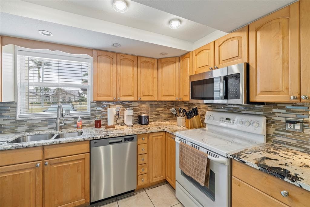 311 GARVIN STREET # 411B, PUNTA GORDA, FL 33950 — zdjęcie 5