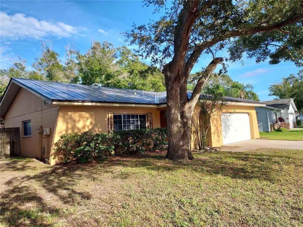 2001 GROVELAND ROAD, PALM HARBOR, FL 34683