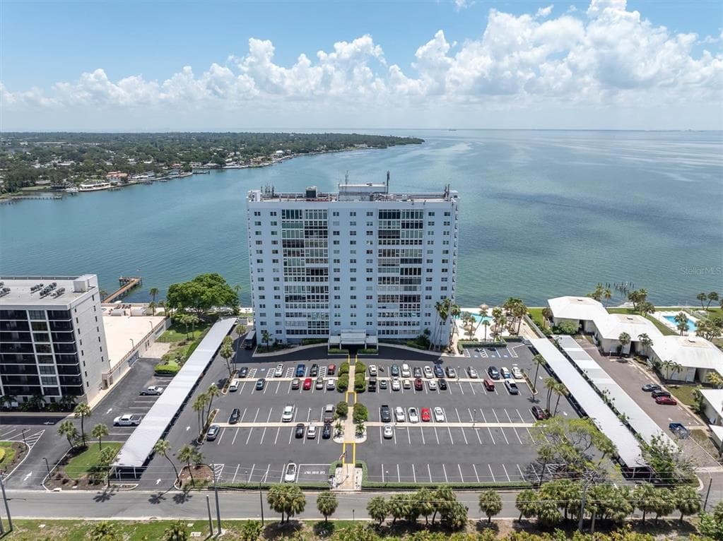 7200 SUNSHINE SKYWAY LN S # 15H, ST PETERSBURG, FL 33711