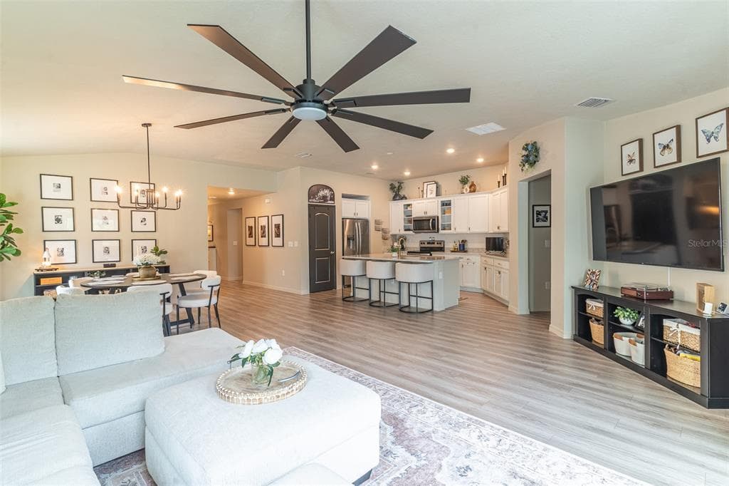 615 VALRI PARK DRIVE, VALRICO, FL 33594 — zdjęcie 3