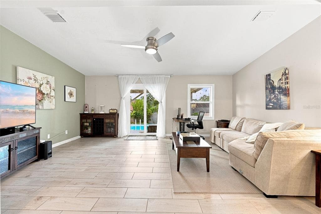 670 KIRKLAND CIRCLE, DUNEDIN, FL 34698 — zdjęcie 3