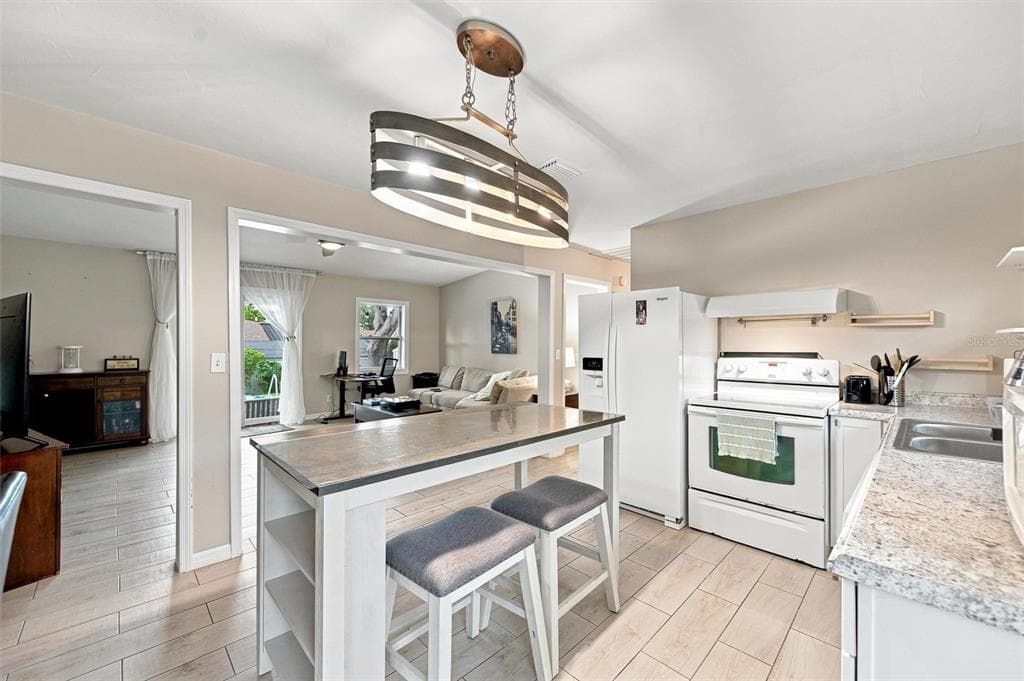 670 KIRKLAND CIRCLE, DUNEDIN, FL 34698 — zdjęcie 4