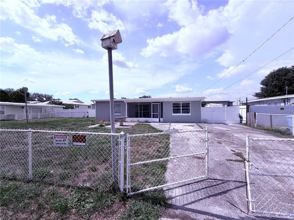 7710 CORAL VINE LANE, TAMPA, FL 33619 — zdjęcie 2