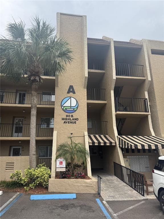 90 S HIGHLAND AVENUE # 202, TARPON SPRINGS, FL 34689