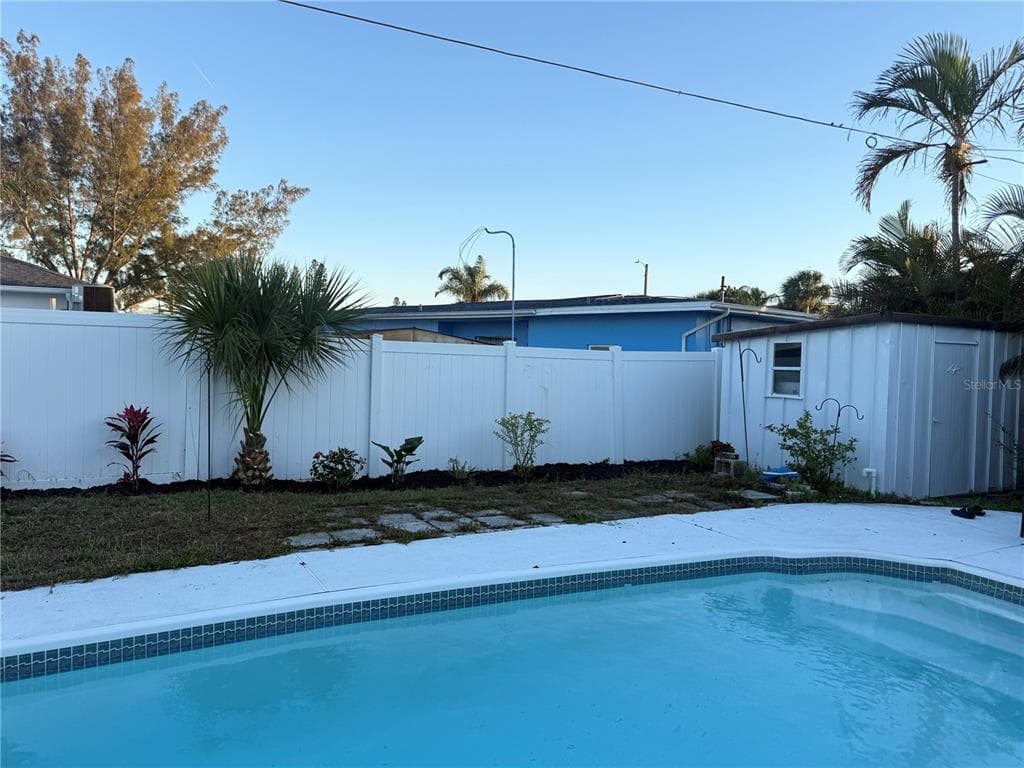 490 82ND AVENUE, ST PETE BEACH, FL 33706 — zdjęcie 2
