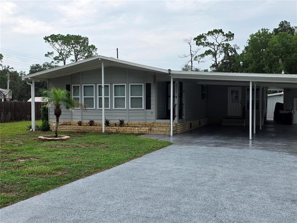 37747 SILVER PINES AVENUE, ZEPHYRHILLS, FL 33542 — zdjęcie 2