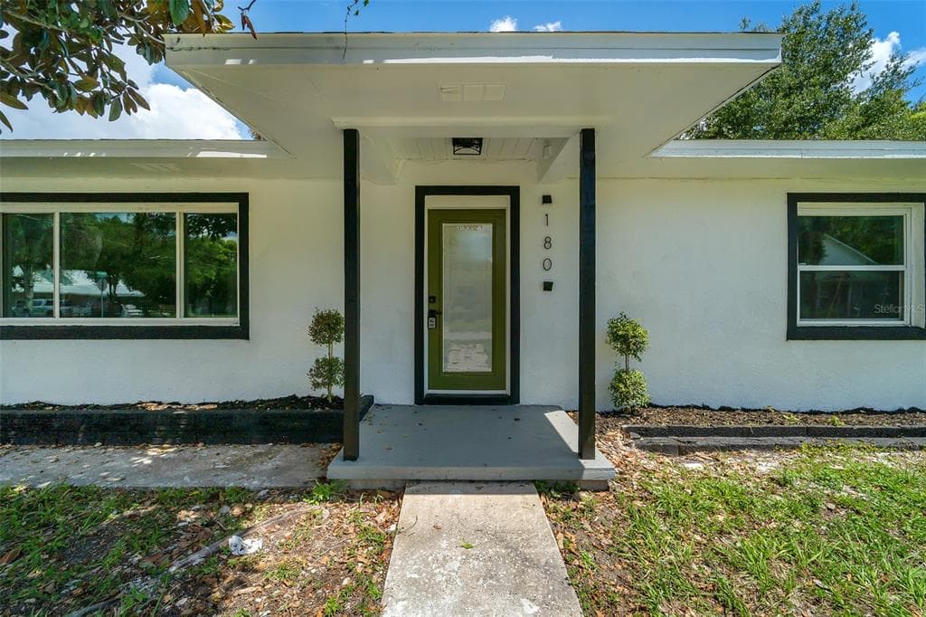 180 N KENTUCKY AVENUE, UMATILLA, FL 32784 — zdjęcie 2