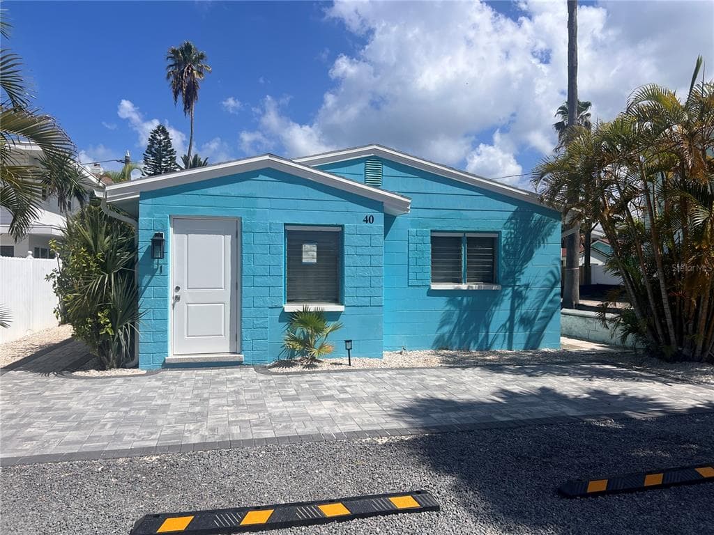 40 82ND AVENUE # Unit 3, ST PETERSBURG, FL 33706