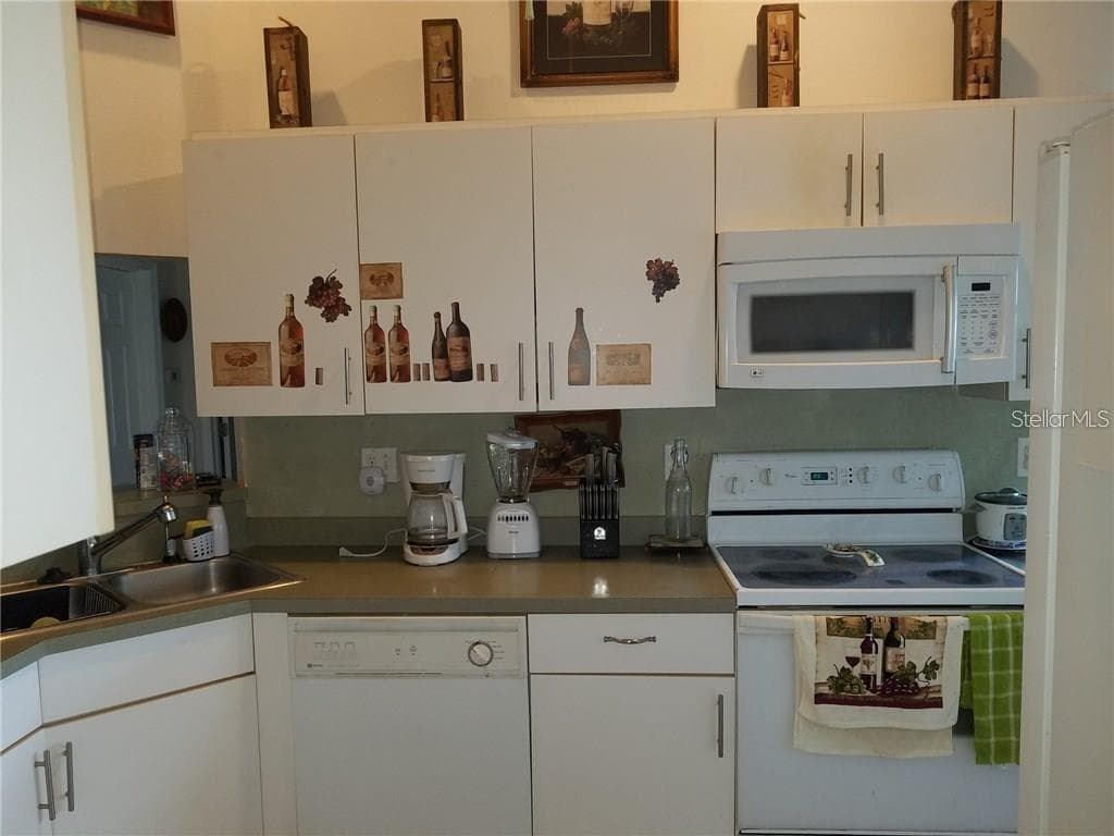 3030 MUIR STREET, HOLIDAY, FL 34691 — zdjęcie 5