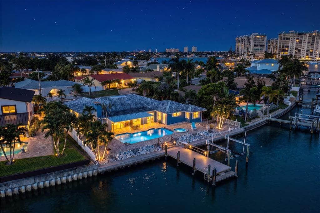10038 S YACHT CLUB DRIVE, TREASURE ISLAND, FL 33706 — zdjęcie 4