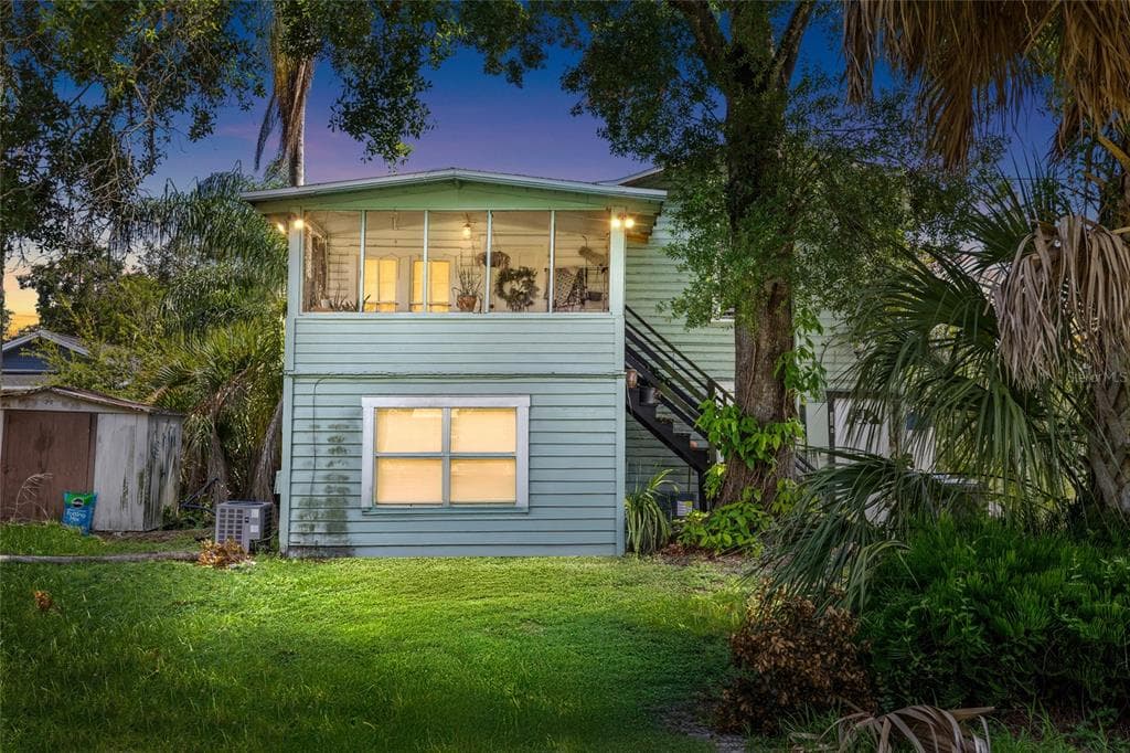 128 W NORTH STREET, TAMPA, FL 33604