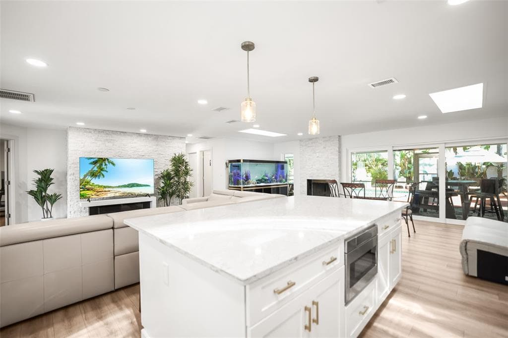 1981 CASTILLE DRIVE, DUNEDIN, FL 34698 — zdjęcie 2