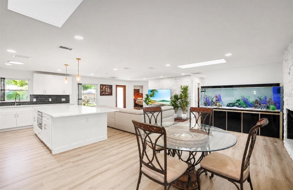 1981 CASTILLE DRIVE, DUNEDIN, FL 34698 — zdjęcie 4