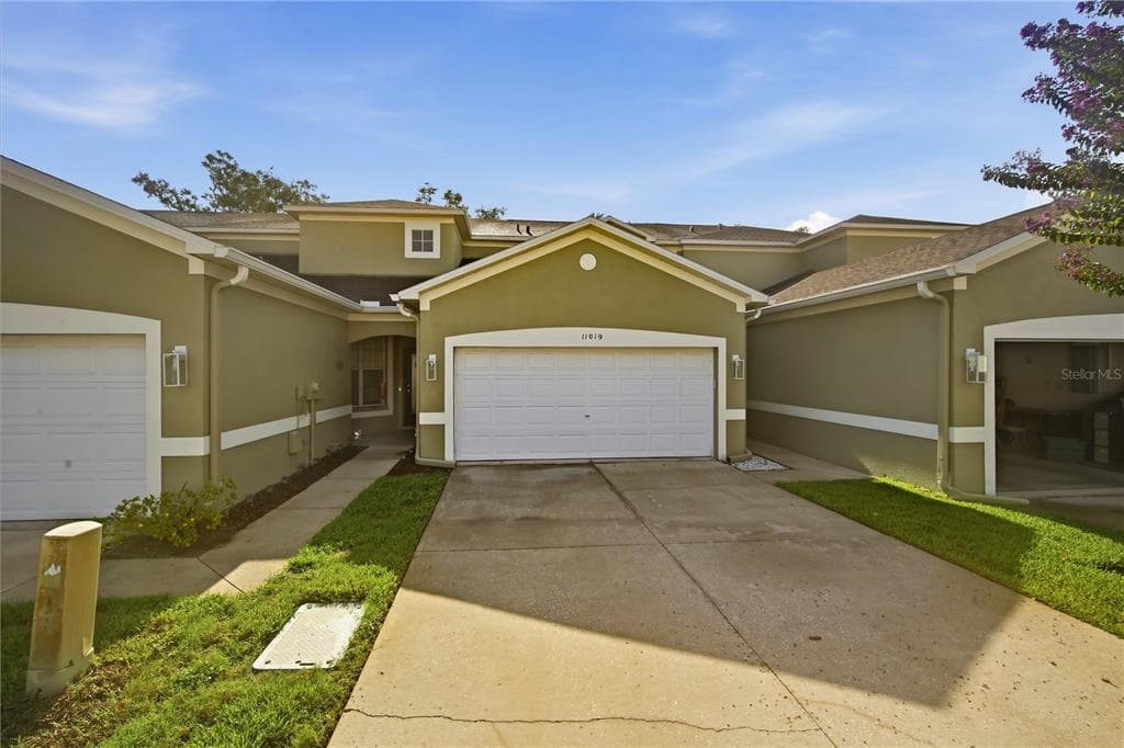 11019 BLAINE TOP PLACE, TAMPA, FL 33626